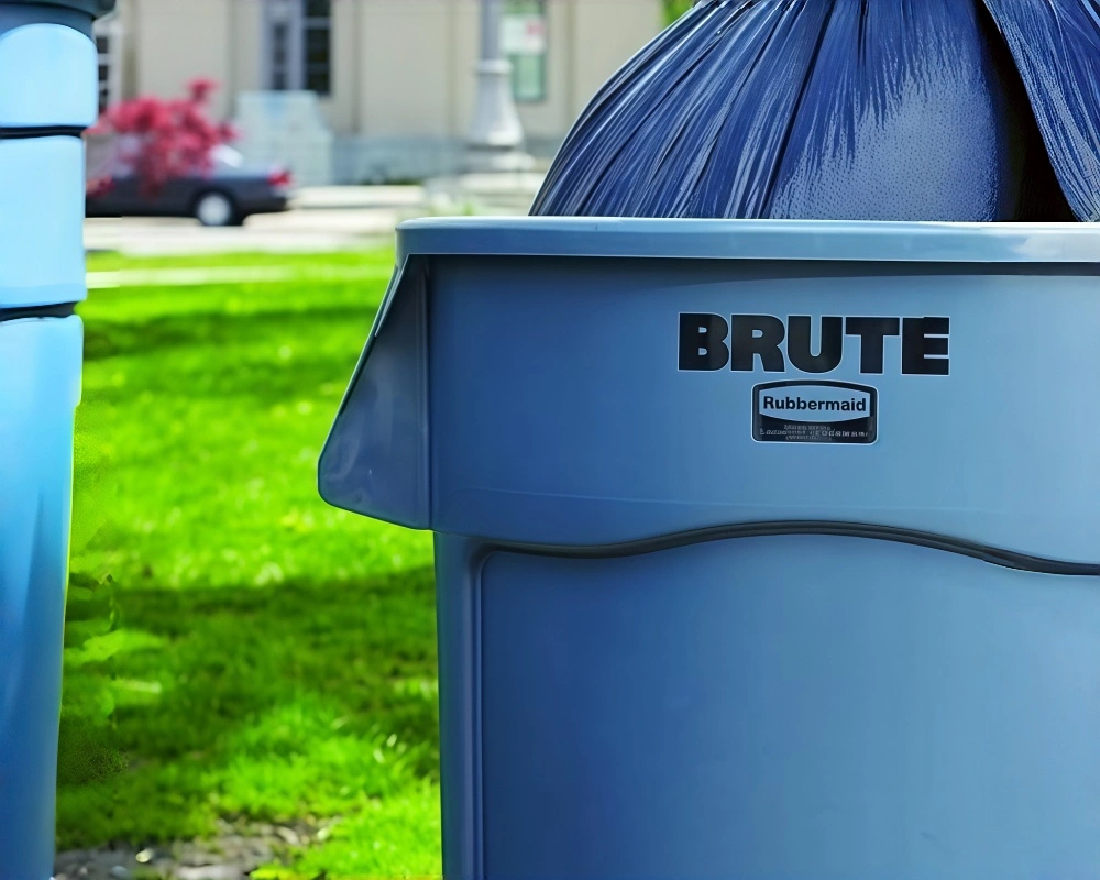RUBBERMAID Facility Maintenance Supplies and CommercialTrashCan
